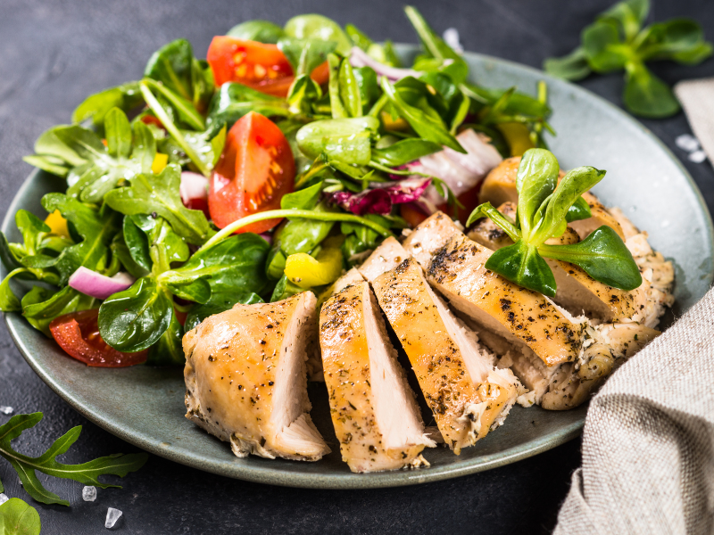 Şinitzel Tavuklu Salata 